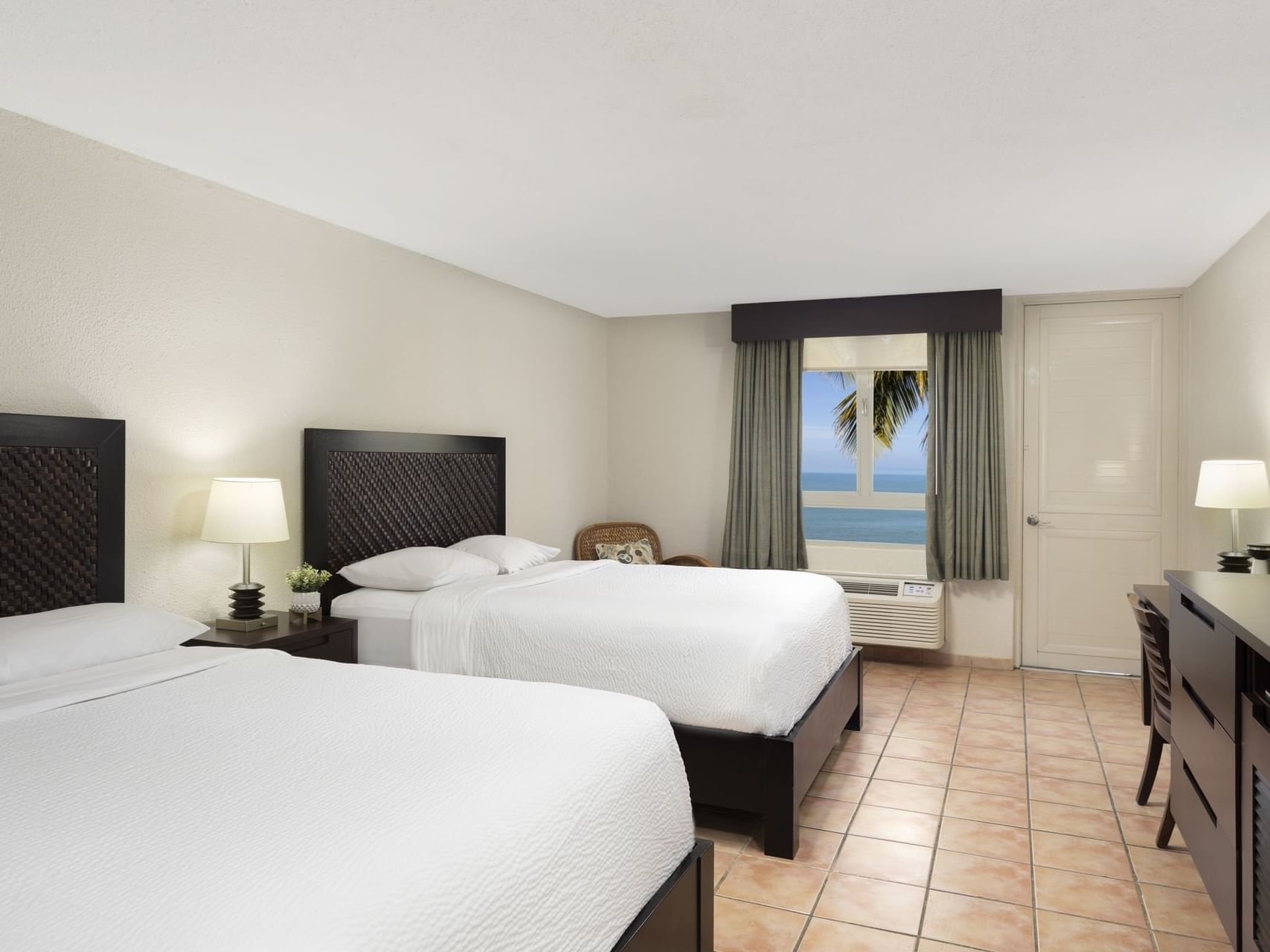 Deluxe Ocean Double Room at Rincon Beach Resort in Añasco