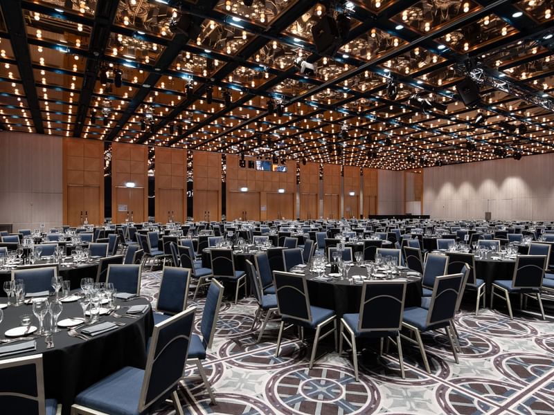 Wentworth ballroom event venue showing full capacity dining arrangement with sophisticated decor
