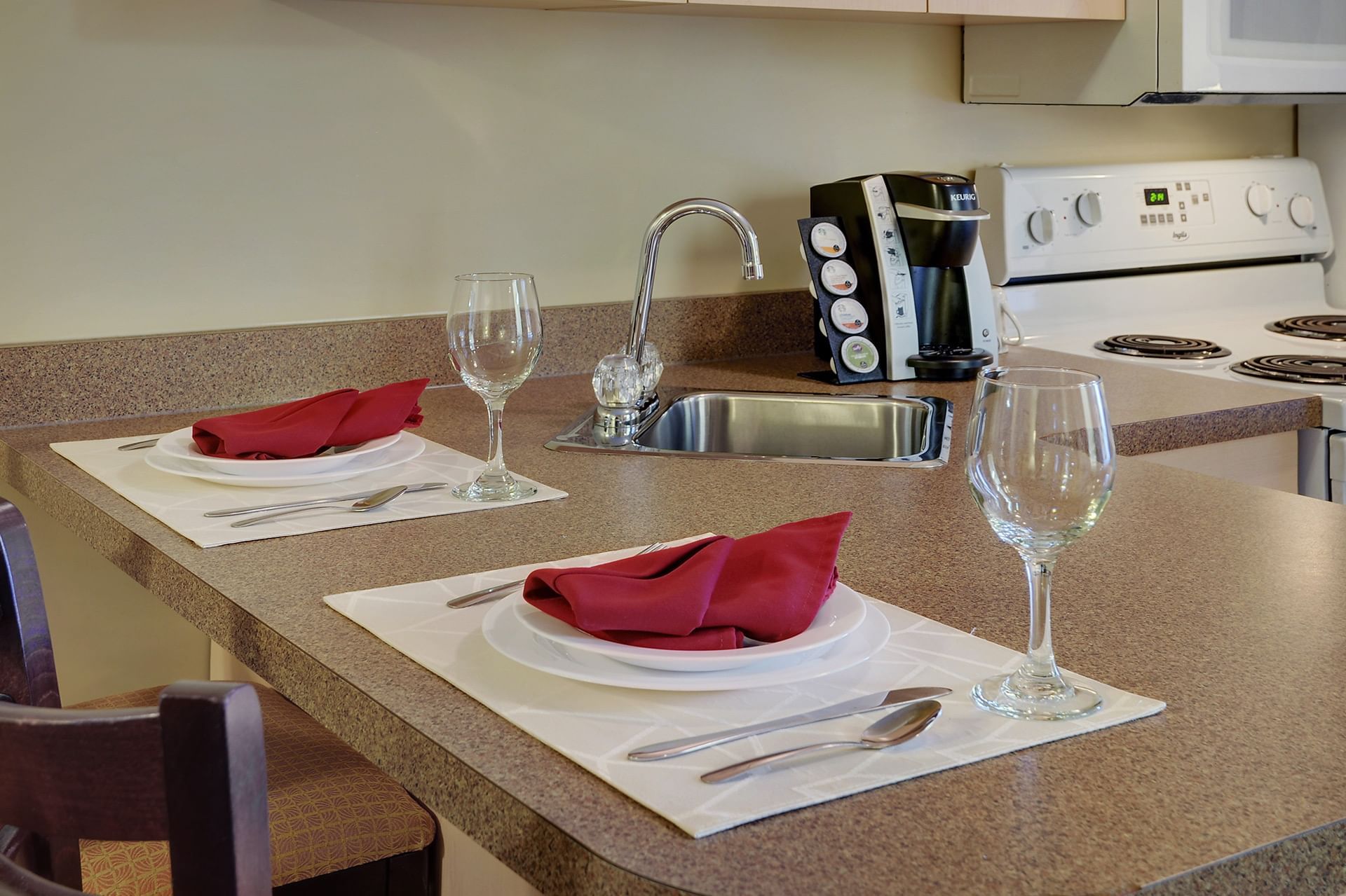 Grimshaw Hotel room with Kitchen
