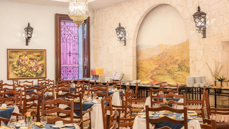 Dining area in a Restaurant at Gamma Mérida el Castellano