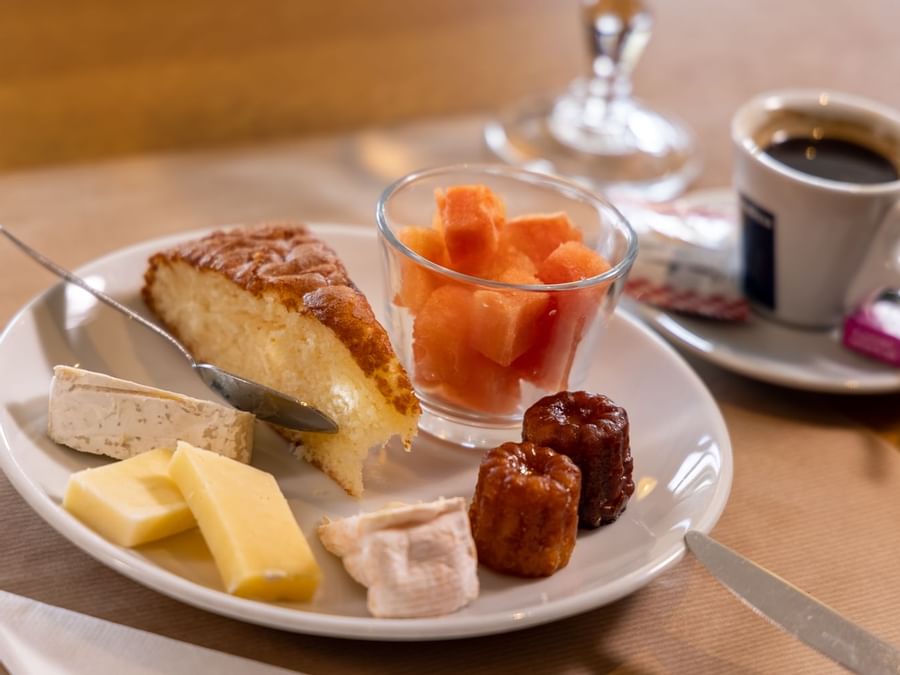 A healthy breakfast at Hotel du lac