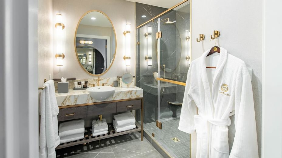 Waterview Studio, 1 King Bed, Sofa Bed Halifax Hotel Rooms Sutton