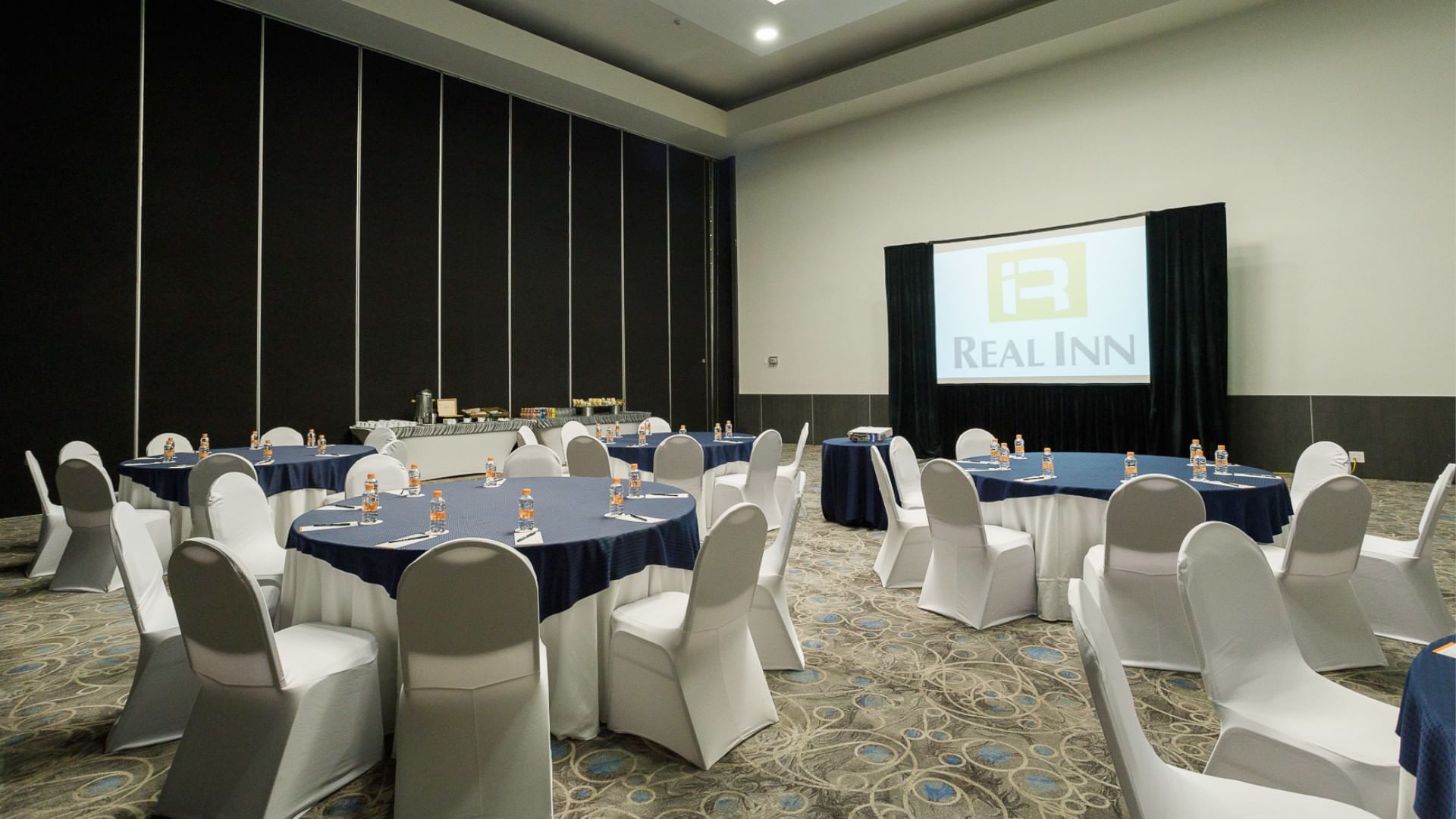 Salón de eventos Milán - Verona - Venecia en Real Inn Tijuana, Tijuana.