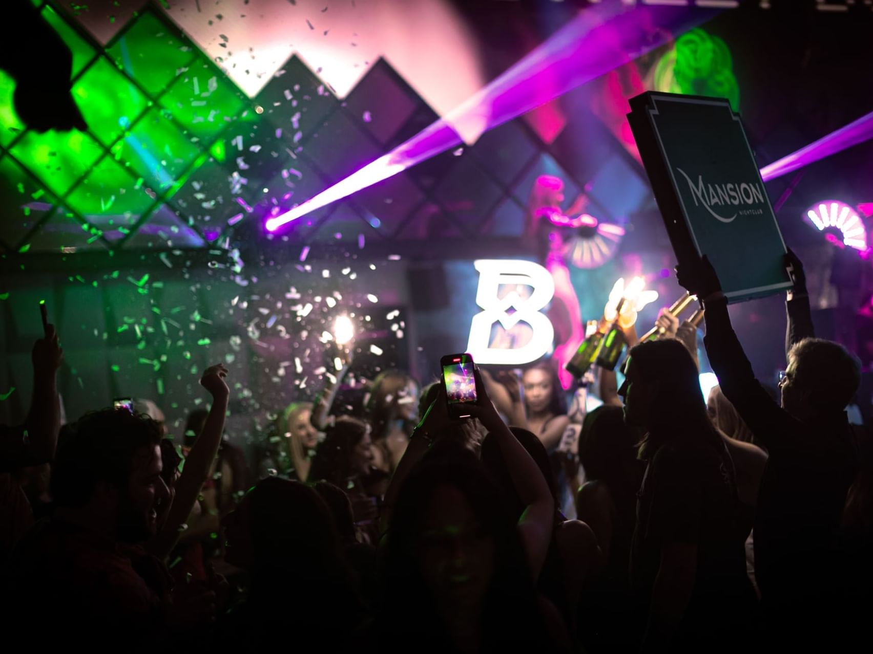9 Best Clubs in Vancouver