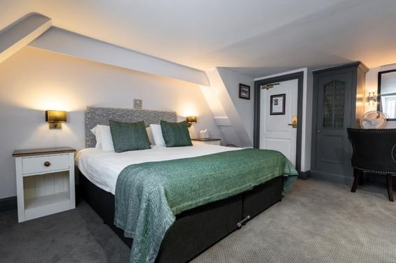 Bedroom at Villiers Hotel offering fantastic Mothers Day Gifts in Buckingham