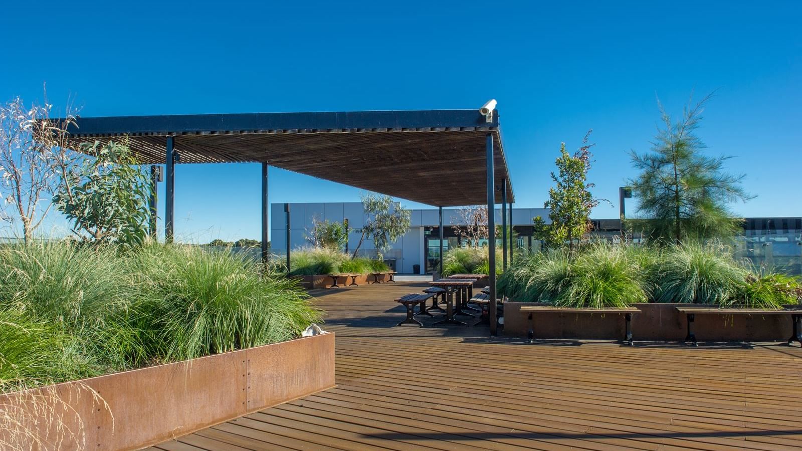 UniLodge @ ANU – Lena Karmel Lodge_Rooftop Courtyard