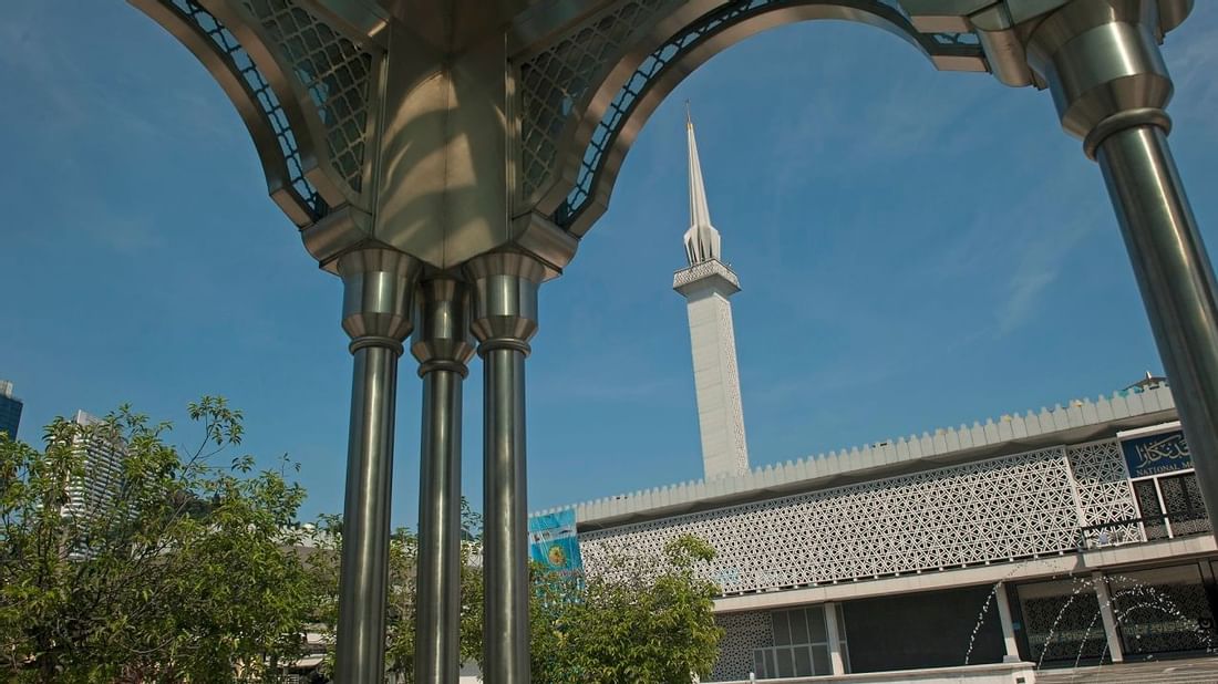 Masjid Negara Attractions Near Sunway Resort