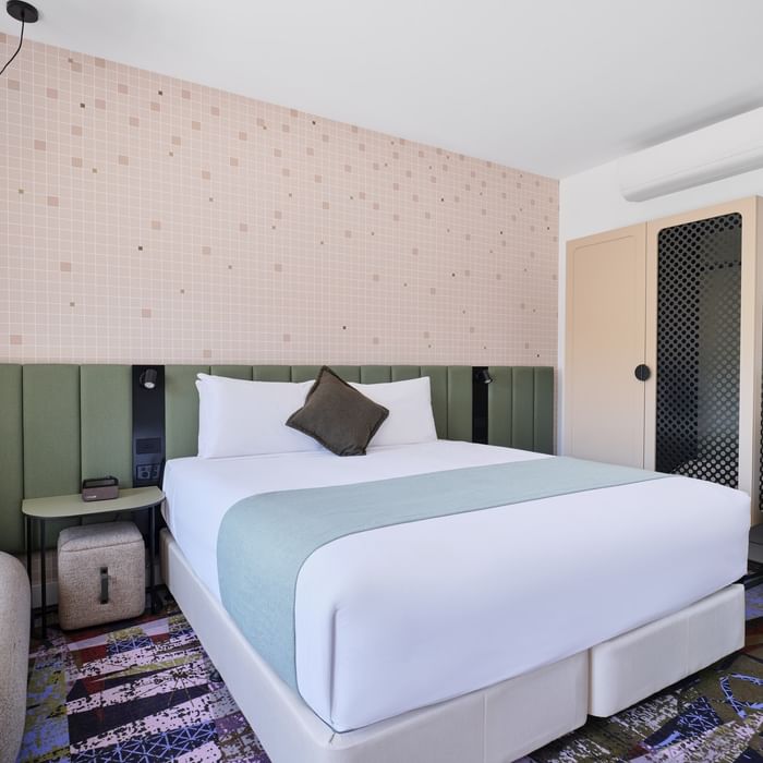 Novotel St Kilda Hotel Room_Feb2026_SimonShiff_0 5 1