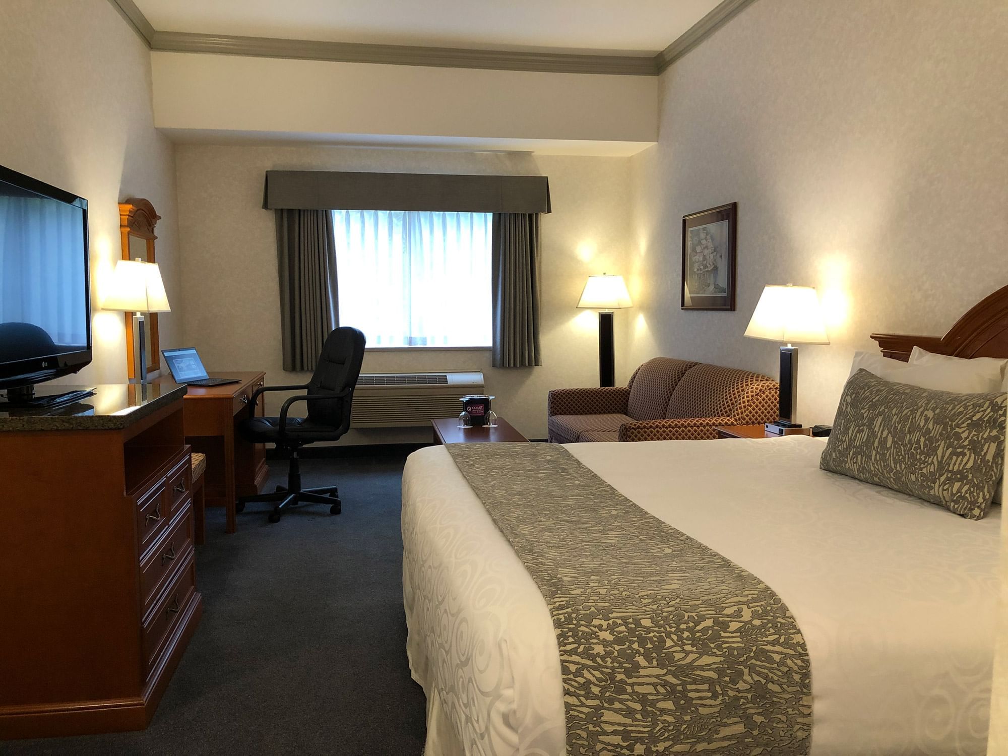 Photo Gallery Coast Abbotsford Hotel & Suites