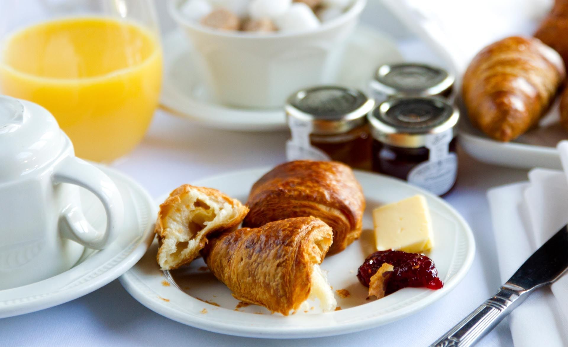 Continental breakfast at Barn Hotel Ruislip near London