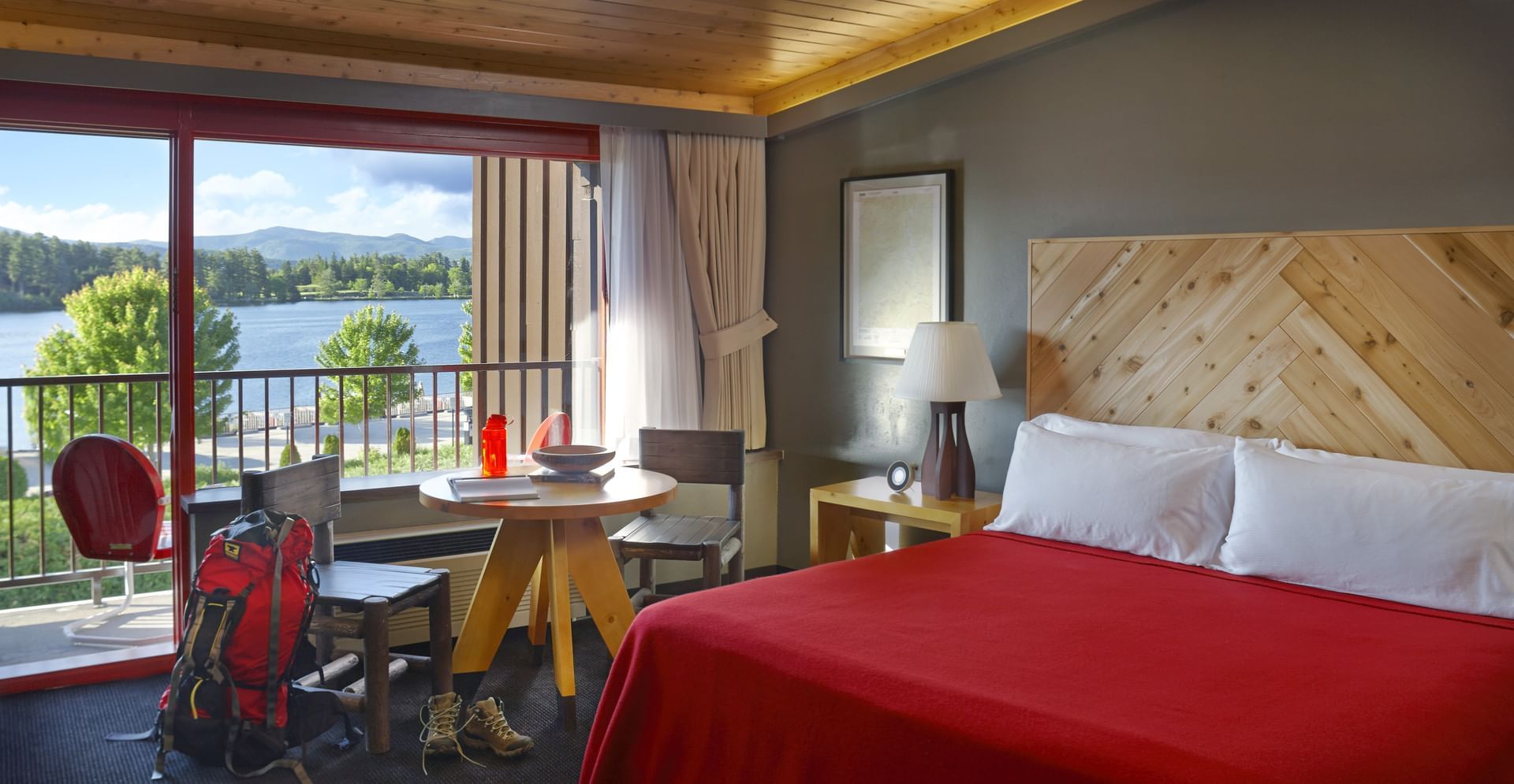 King Room with balcony in Lake House at High Peaks Resort