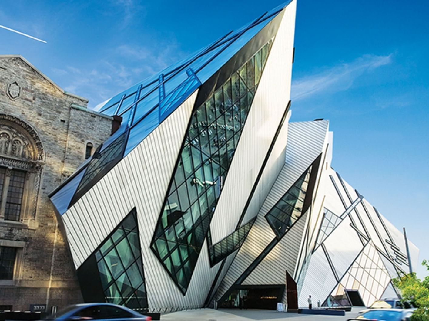Royal Ontario Museum with reflective glass and metal exterior near Hotel X, hotels in Toronto downtown