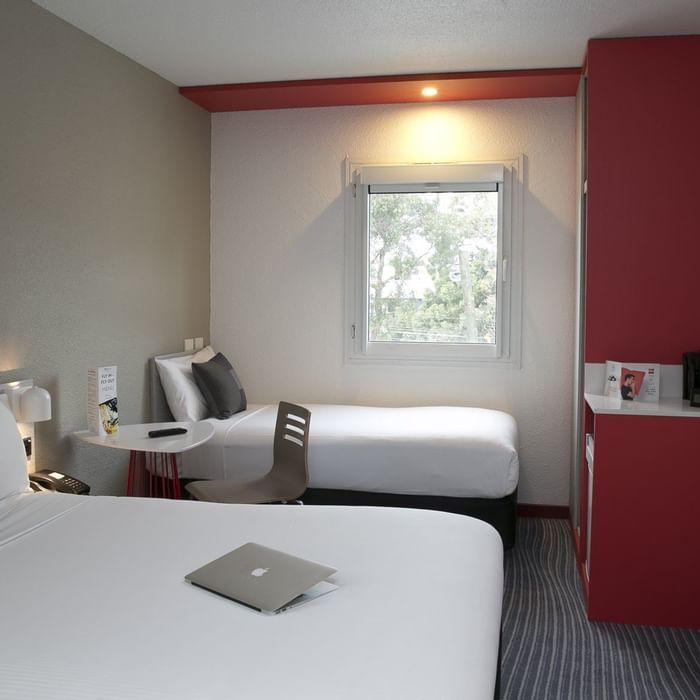 Twin Rooms at Ibis Sydney Airport 