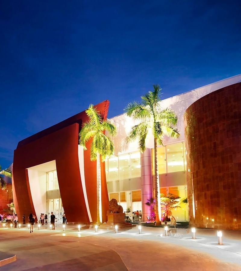 Entrance to the event hall at Mundo Imperial