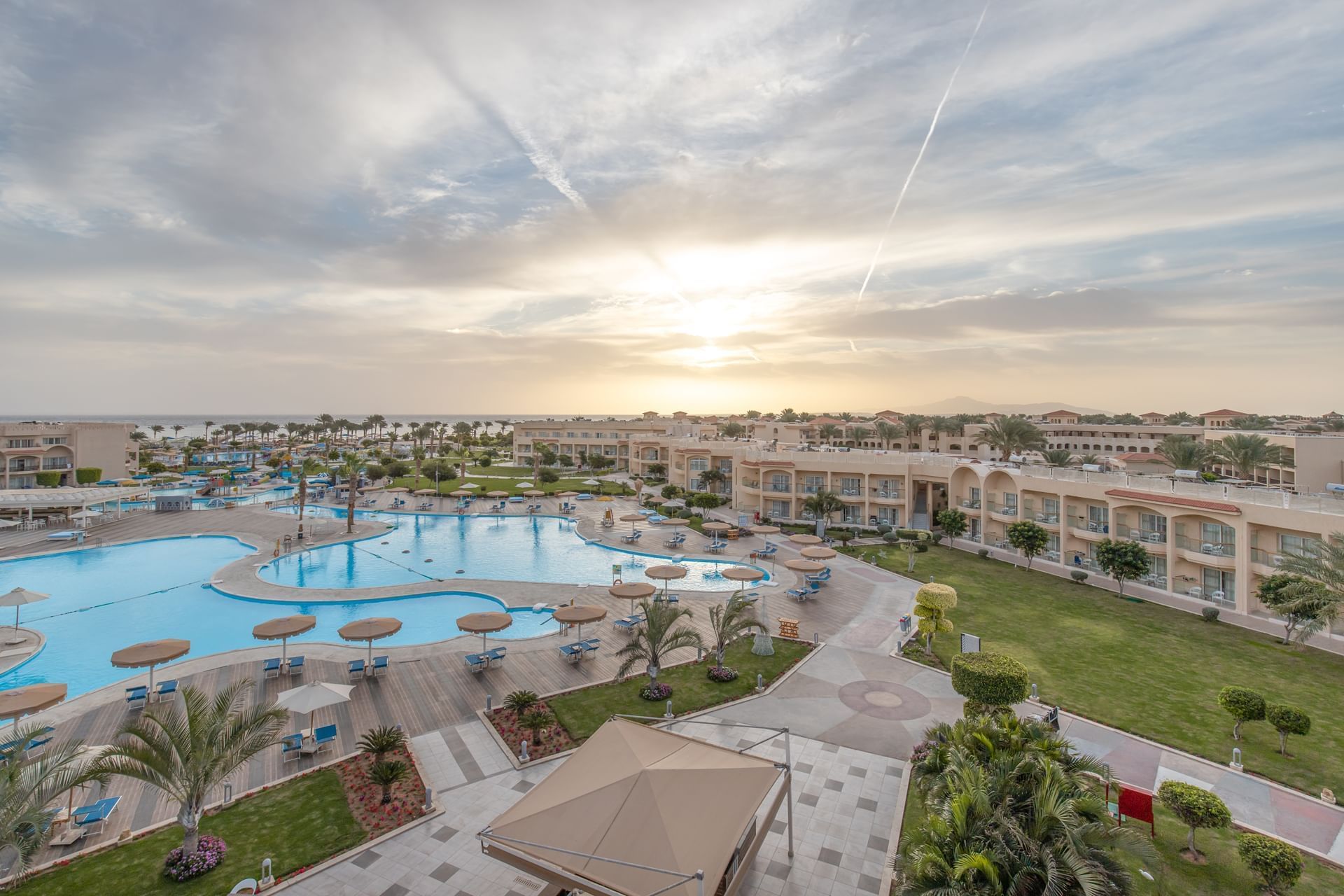 Pool at Pickalbatros Royal Moderna Resort in Sharm El Sheikh