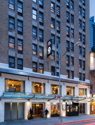 Time New York Photo Gallery | Hotels Near Times Square NYC