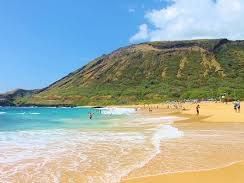 Landscape view of Sandy Beach near Waikiki Resort Hotel