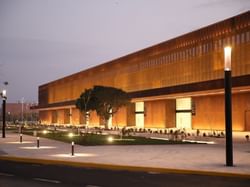 Exterior view of the Centro de Convenciones Hall at night