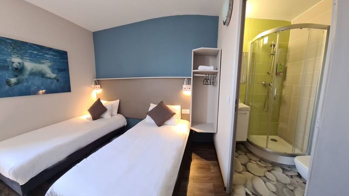 Twin Beds in Executive suite at Hotel Marseille Airport