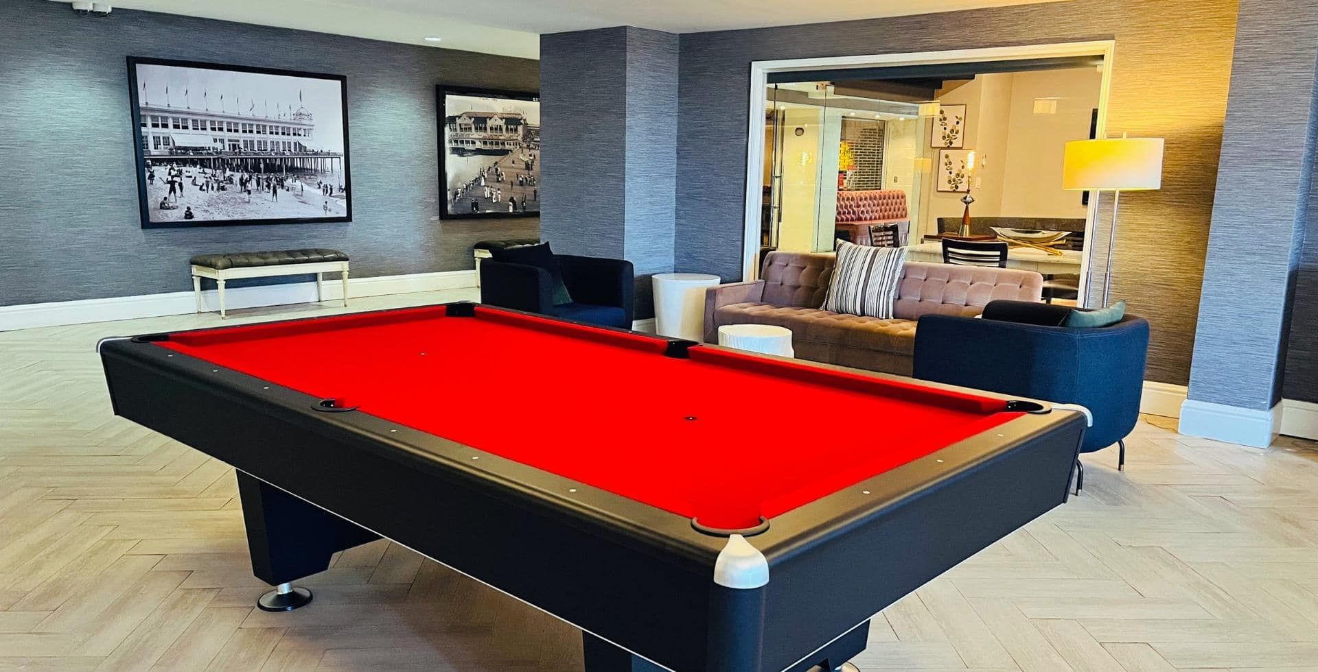 Berkeley Oceanfront Hotel Pool Billiards Table