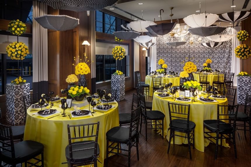 Banquet tables with the decor in Clancy Room at Townsend Hotel