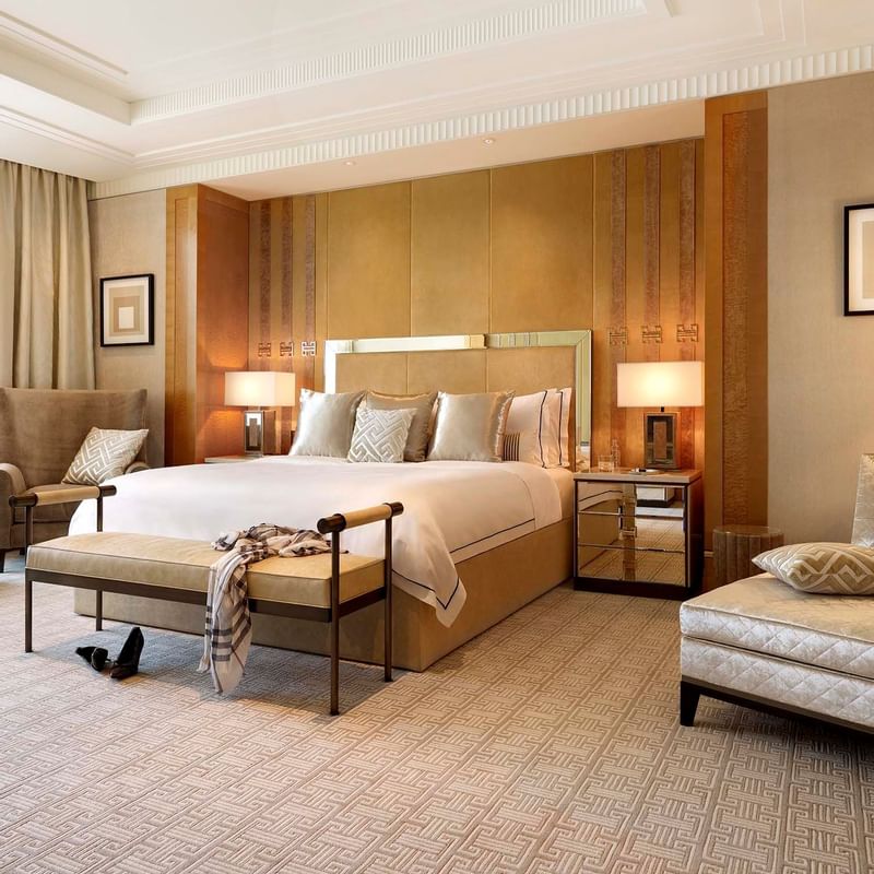 Bed & furniture in Deluxe King Room at Crown Towers Melbourne