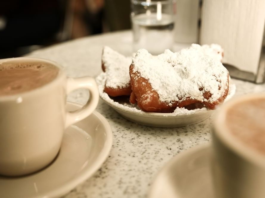Café Au Lait & Beignets: A New Orleans Treat