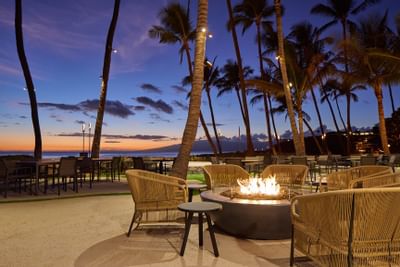 The lounge area by the fire at Kaanapali Beach Hotel Hawaii