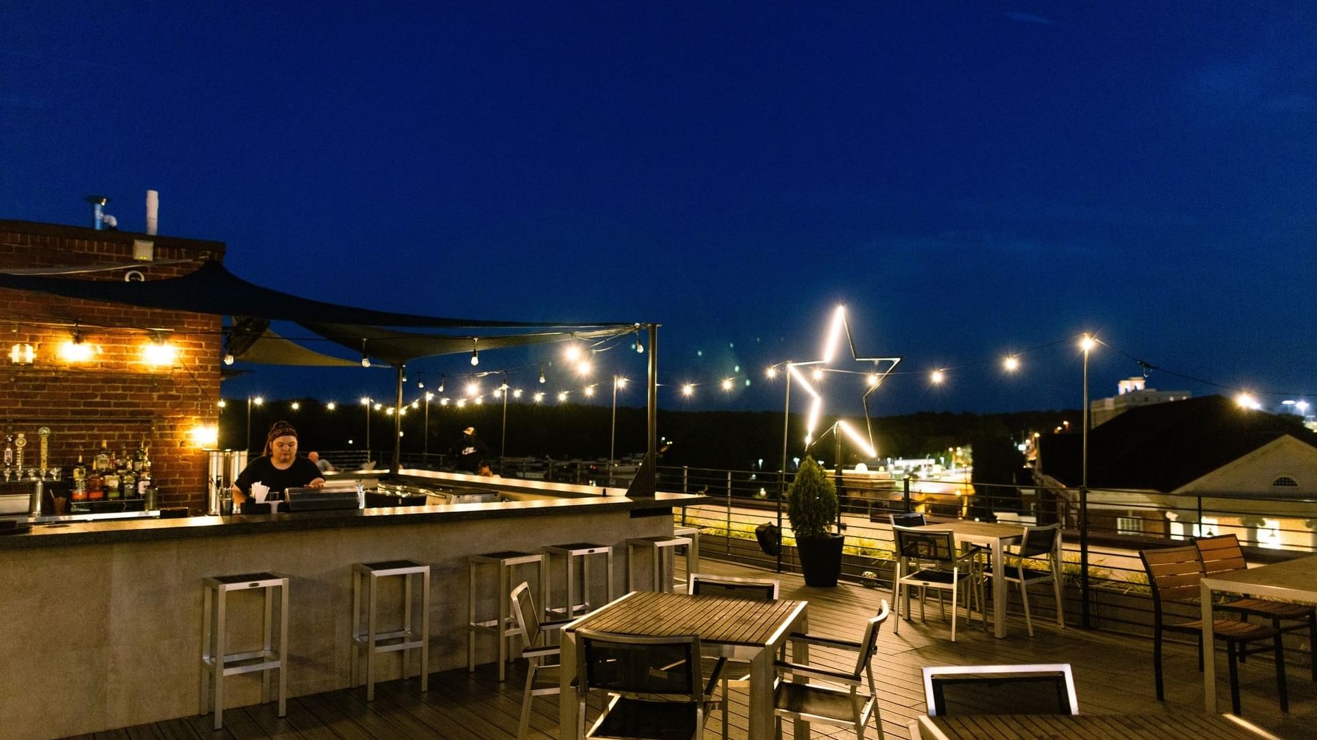 Catbird Rooftop Terrace | Hotel Weyanoke