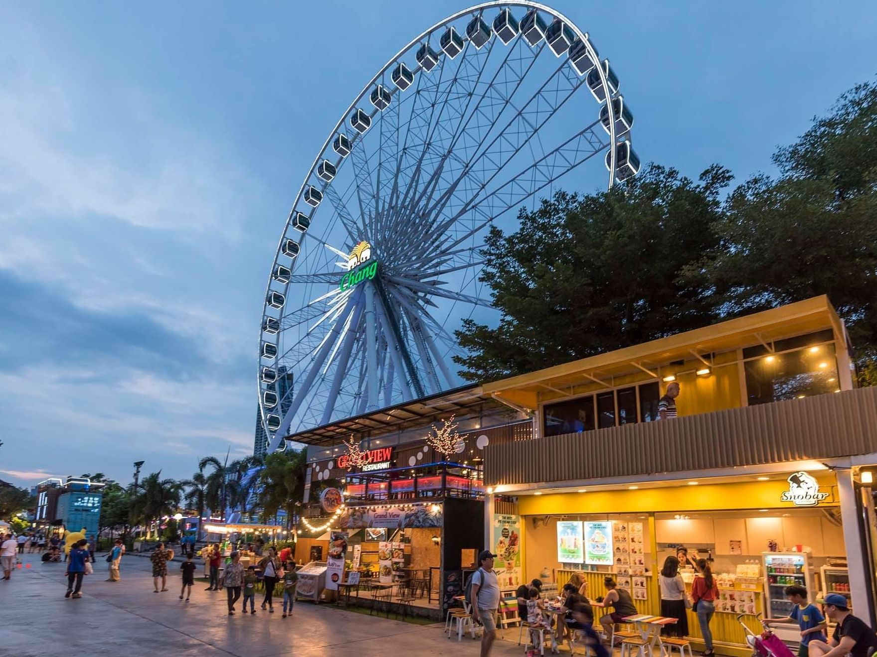 Discover Asiatique The Riverfront – Chatrium Grand Bangkok