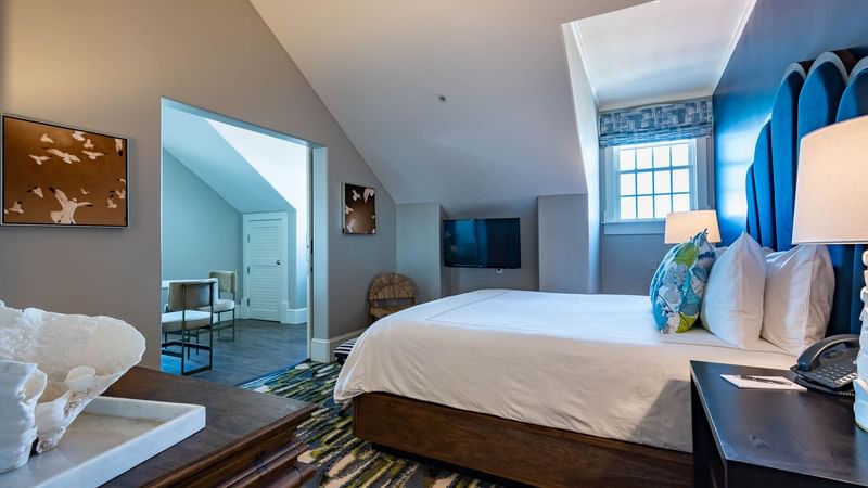 The Pearl Suite Master Bedroom
