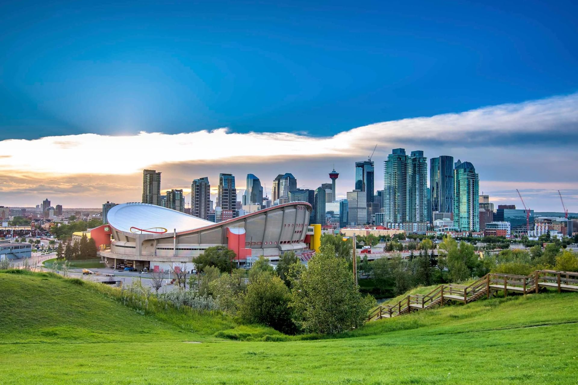 Hotels In Calgary | Calgary City Hotels | Sandman Hotel Group