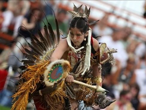 A Native woman in Wandake near Travelodge Hotel & Convention Center, Québec City