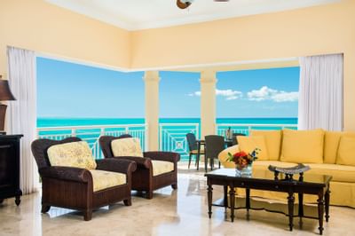 Living room in Oceanfront Penthouse at Windsong Resort On The Reef
