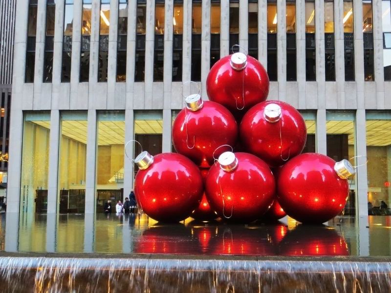 Holiday Themed Restaurants in NYC Moderne Hotel