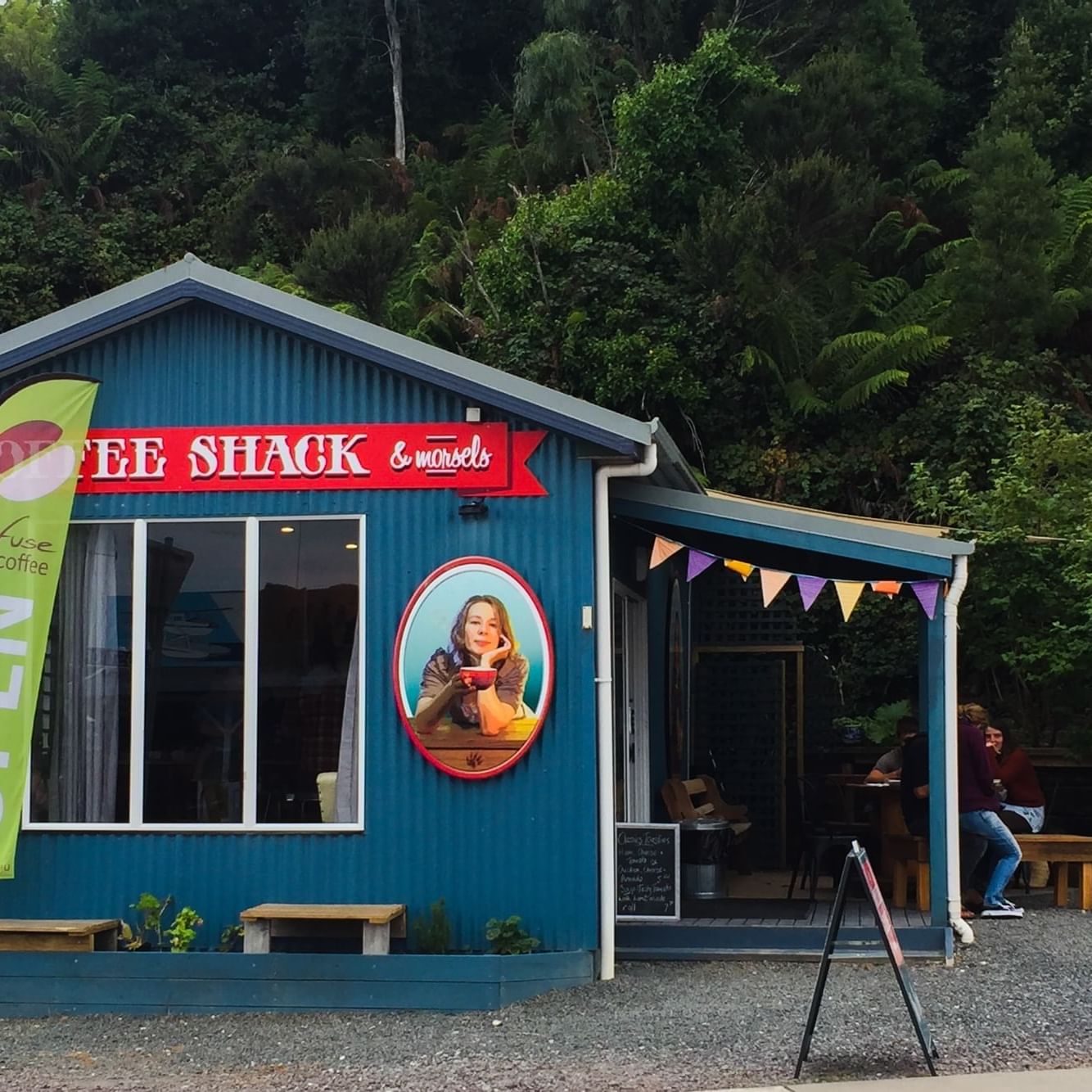 Coffee Shack and Morsels café near Strahan Village Hotel