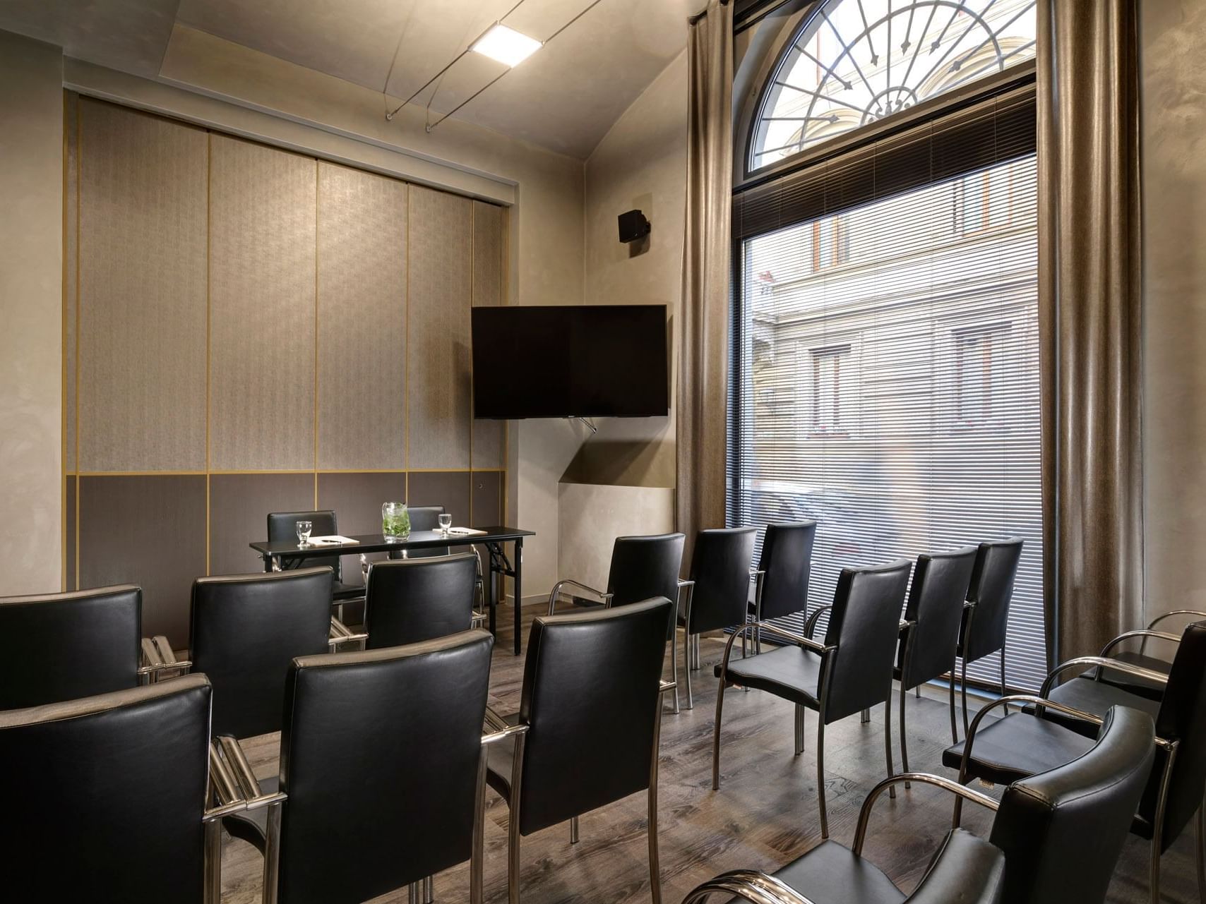 A Meeting room with city view window at Grand Hotel Minerva