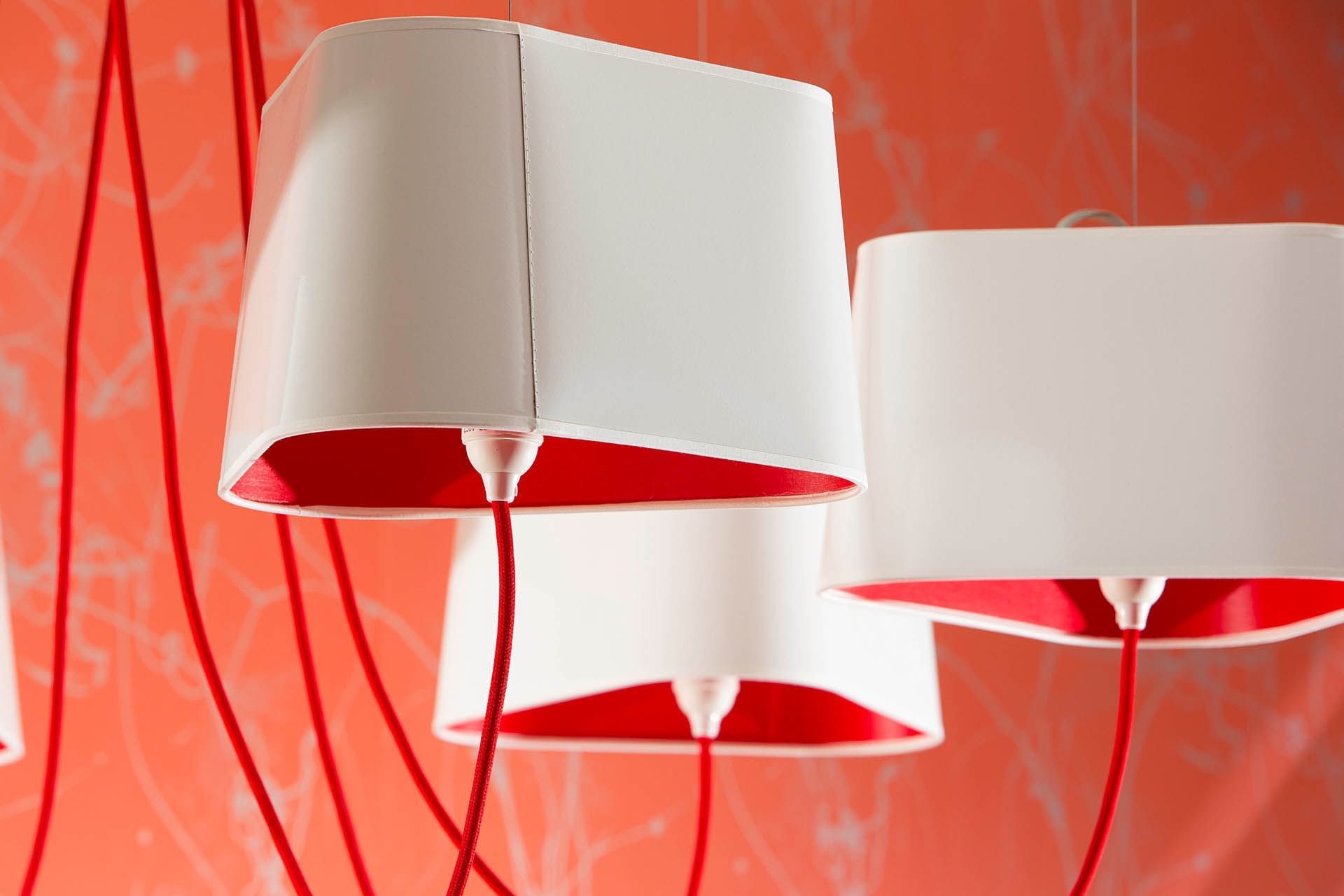 Gros plan de 3 abat-jours à Oceania Clermont-Ferrand