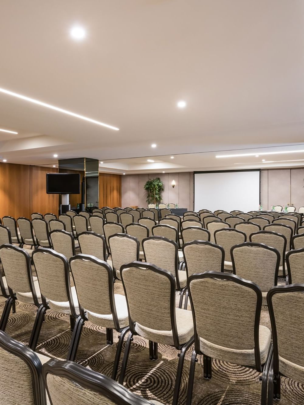 Configuration de type théâtre à Westminster A+B à Warwick Bruxelles