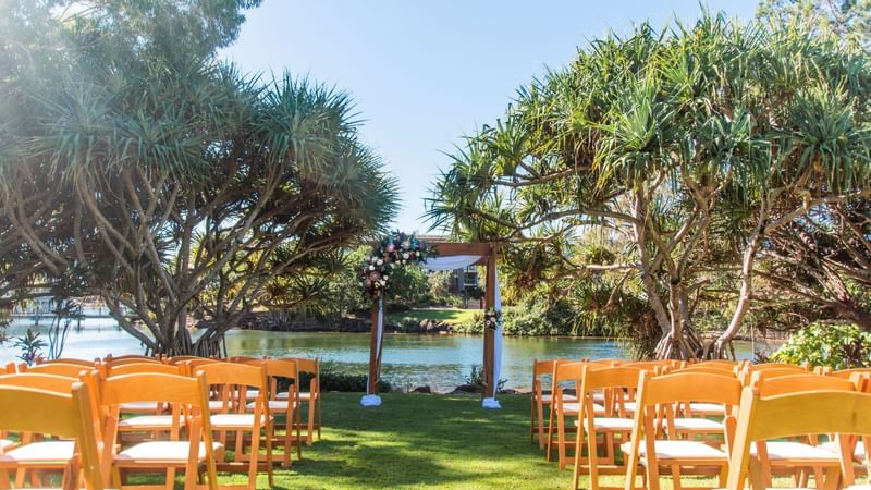 Outdoor isle - Novotel Sunshine Coast Resort