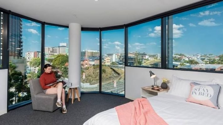 UniLodge South Bank_Corner Studio Apartment