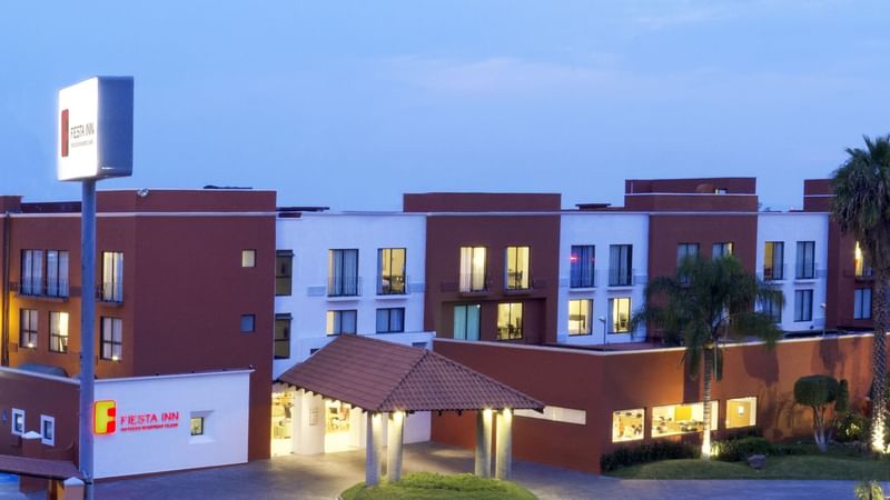 Front Exterior view of the hotel & streets at Fiesta Inn León