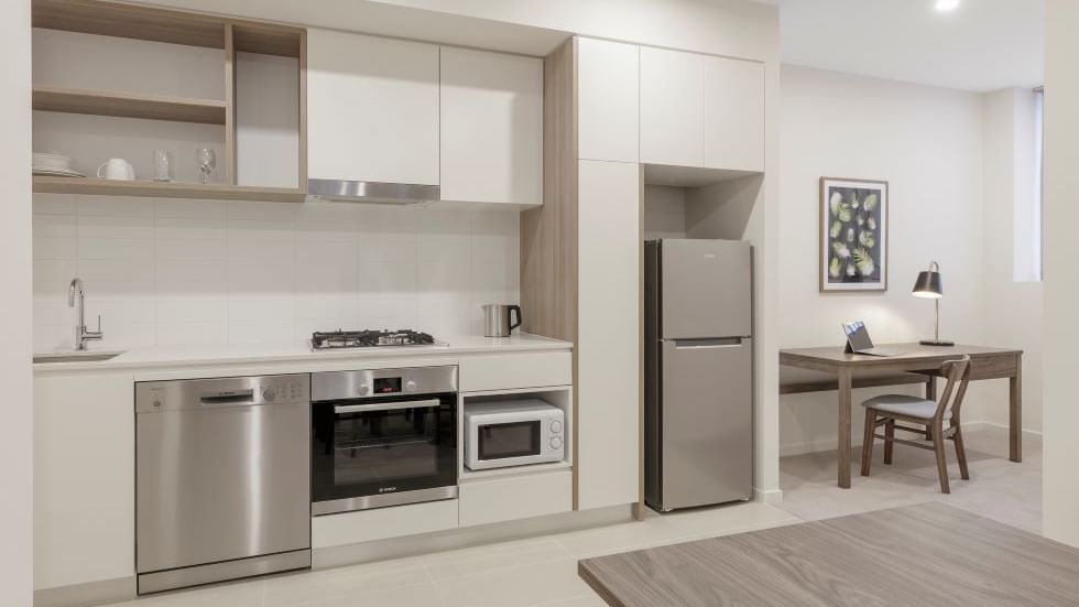 1 Bedroom Apartment + Study Brady Apartment Hotel Hardware Lane in