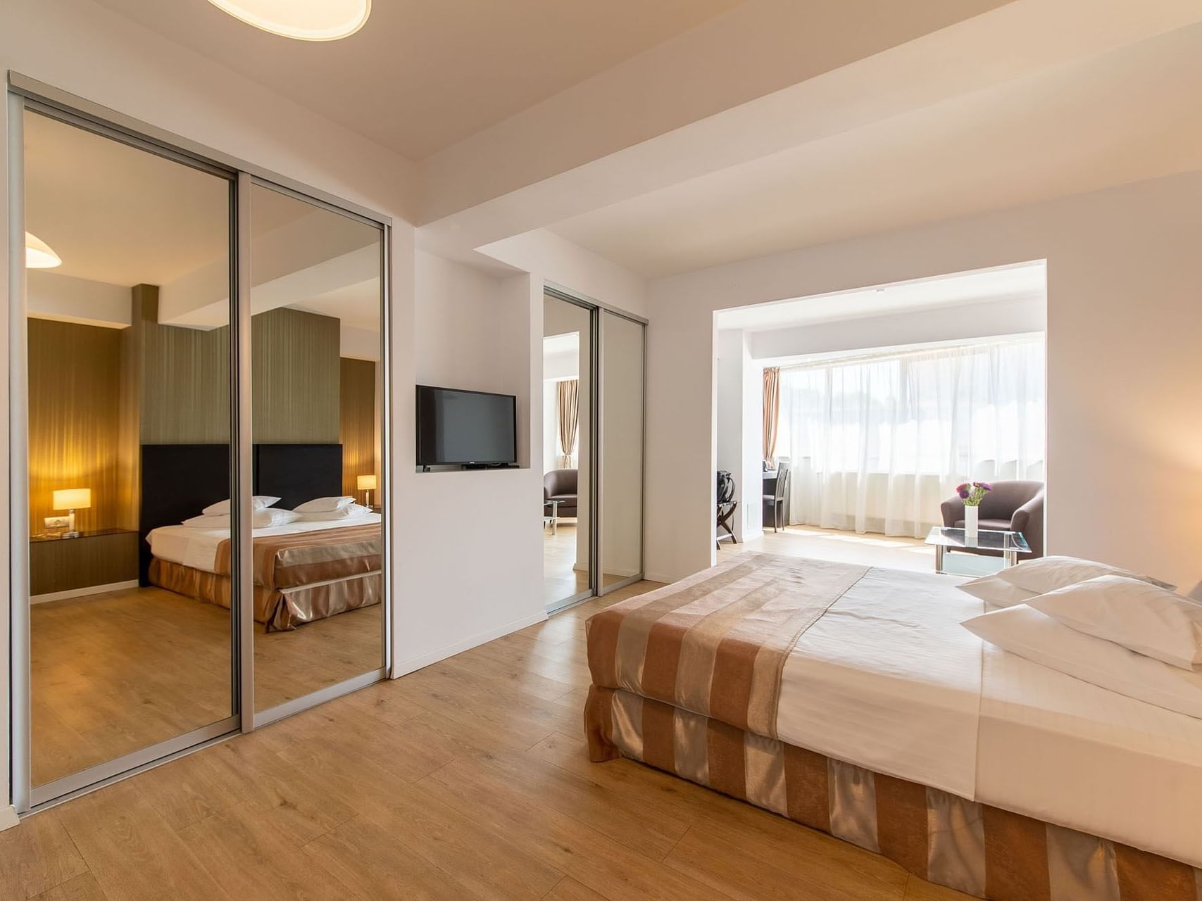 Deluxe Queen Room at Parliament Hotel in Bucharest