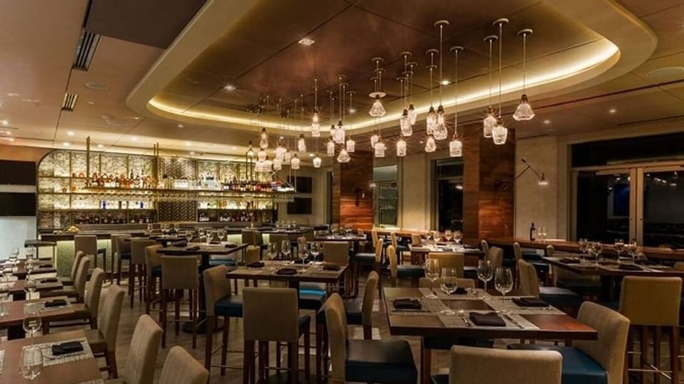 Del Friscos Steakhouse dining area near Legacy Vacation Resorts