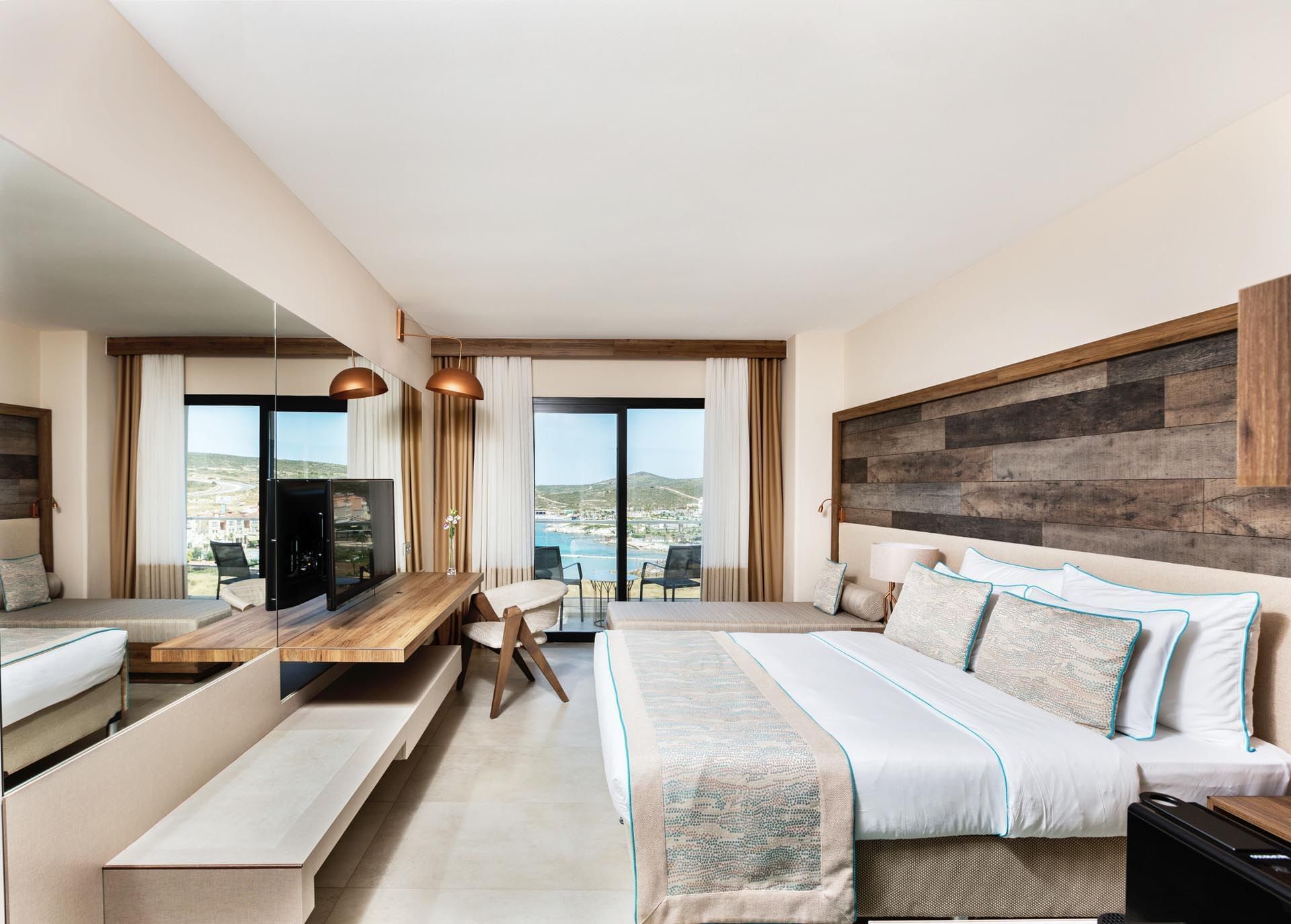 A room with one bed at Design Plus Seya Beach Hotel