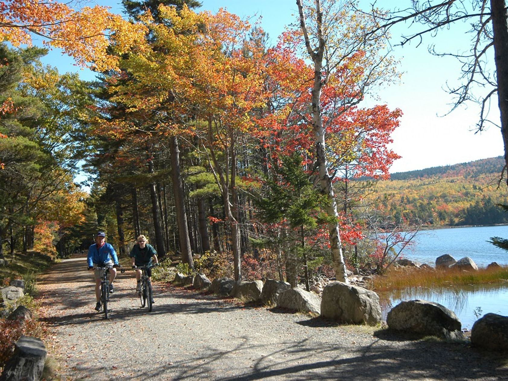 couple biking on carriage roads