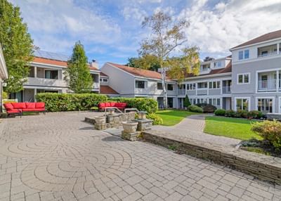 Motor lobby & lounge area with a garden view at Meadowmere Resort