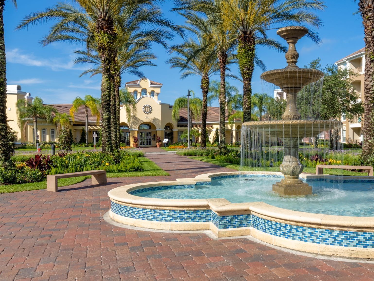 Enjoy the Exclusive Saving Offer exclusive for Florida and Georgia Residents in the Vista Cay Resort.