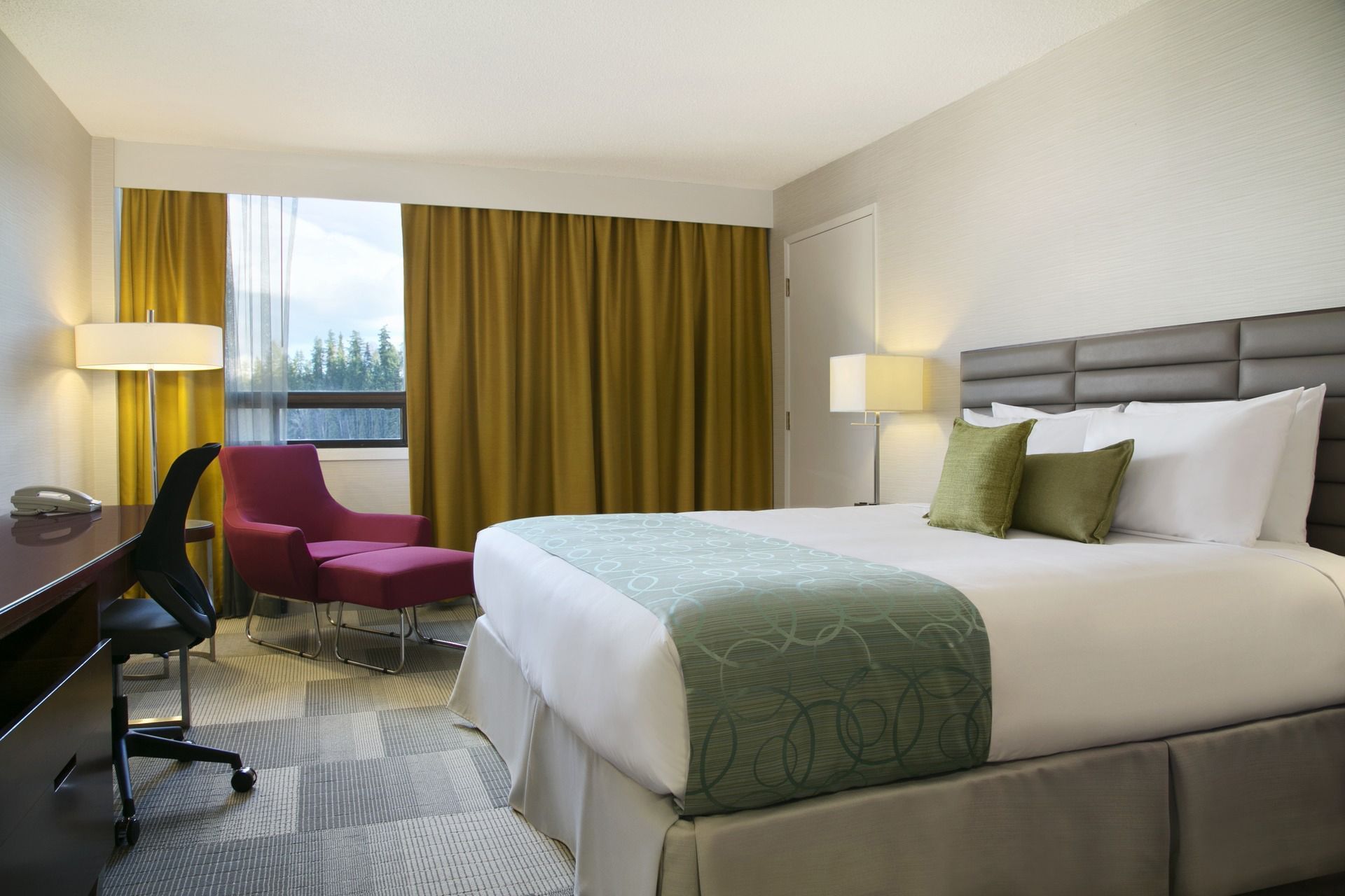 Coast Prince George Hotel by APA - Superior King Room